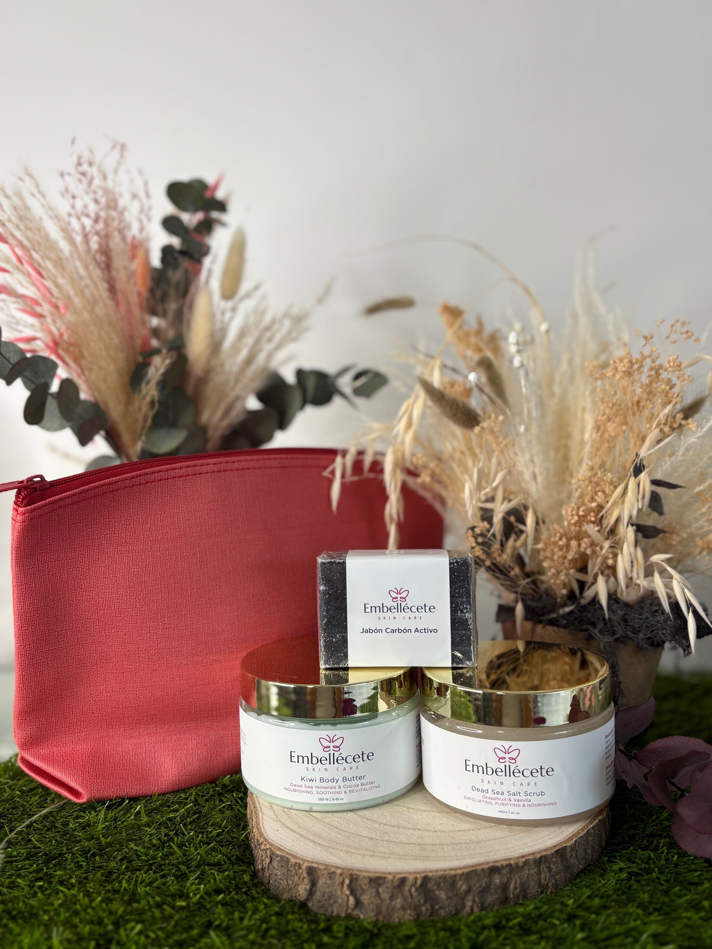 KIT EMBELLECETE- JABON NATURAL- SAL EXFOLIANTE+ MANTEQUILLA NUTRITIVA+ NECESER