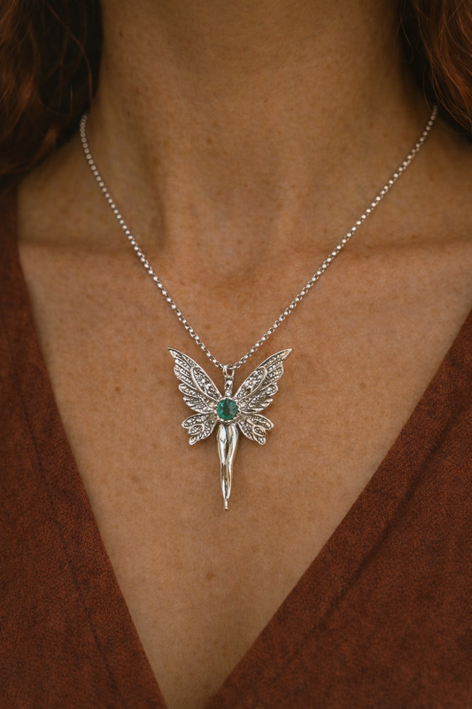 ALDEA DE TIERRA - LUCIANA